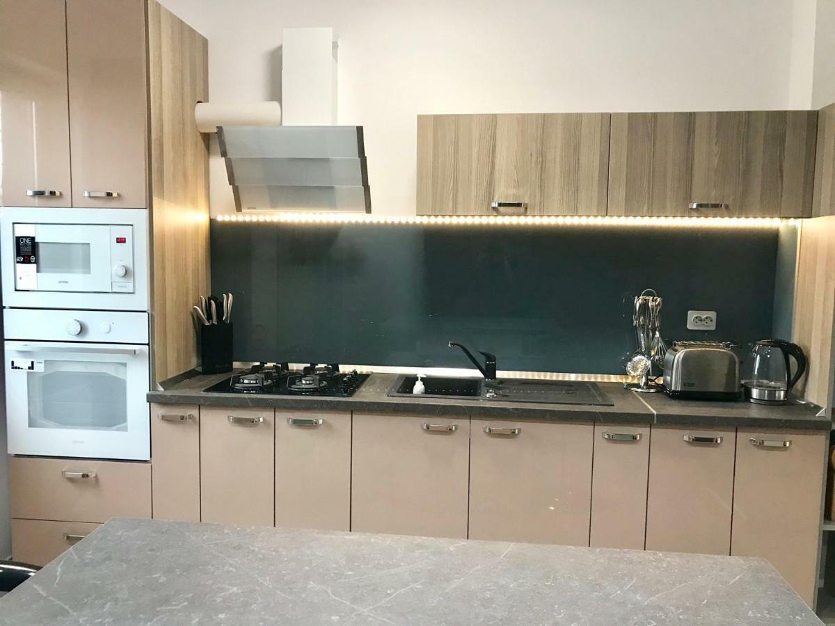 ブカレストLuxury Flat 9 Near Metroアパートメント エクステリア 写真