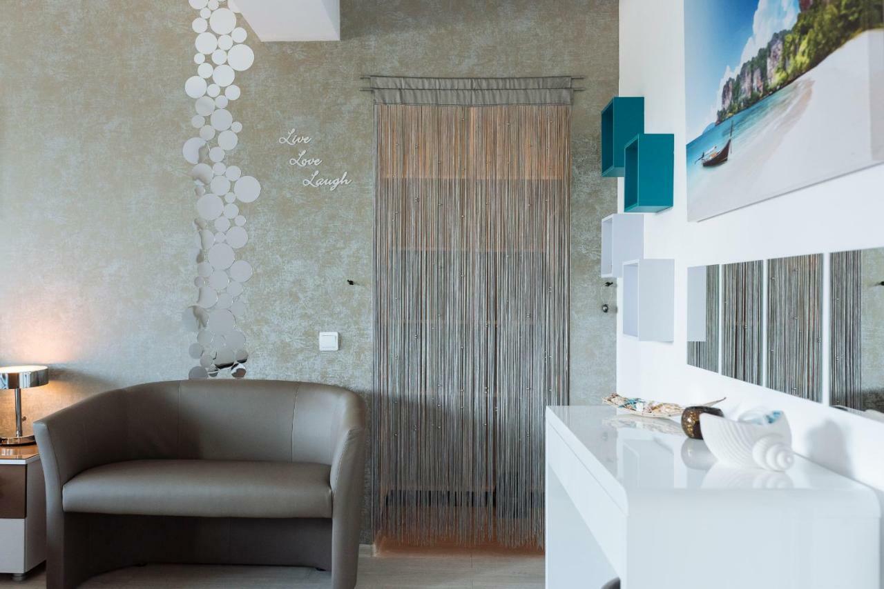 ブカレストLuxury Flat 9 Near Metroアパートメント エクステリア 写真